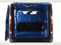 Begagnad Renault Trafic Business 2023 Blå Minibuss