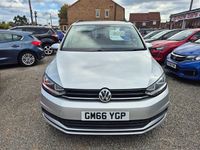 Used VW Touran S 115 HP (84 kW) 2017 Silver MPV