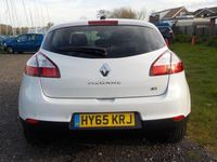 Used Renault Mégane III LIMITED 2015 White Hatchback