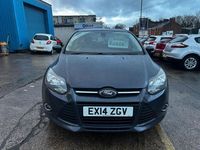 Usado Ford Focus Zetec 2014 Cinzento Citadino