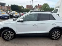 Usado VW T-Roc Active 150 HP (110 kW) 2021 Branco SUV