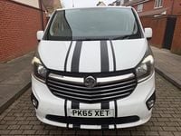 Used Vauxhall Vivaro Sportive 115 HP (84 kW) 2015 White MPV