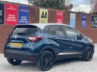 Used Renault Captur Iconic 90 HP (66 kW) 2018 Blue/silver SUV