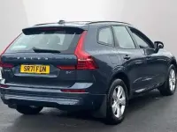 Used Volvo XC60 Momentum 194 HP (142 kW) 2021 Blue SUV