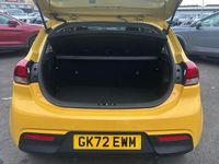 Used Kia Rio 101 HP (74 kW) 2022 Yellow Hatchback