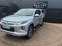 Usado Mitsubishi L200 150 HP (110 kW) 2019 Prateado Pickup