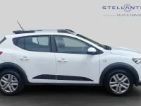 Used Dacia Sandero Comfort 89 HP (65 kW) 2023 White