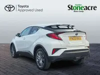 Used Toyota C-HR 120 HP (88 kW) 2023 White SUV