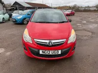 Używany Vauxhall Corsa Edition 2012 Czerwony Hatchback