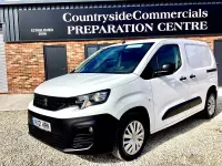 Used Peugeot Partner 100 HP (73 kW) 2021 White MPV