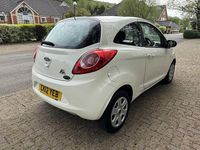 Used Ford Ka 69 HP (50 kW) 2012 White Hatchback