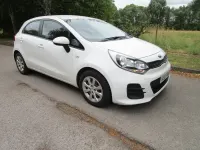 Used Kia Rio 84 HP (61 kW) 2016 White Hatchback