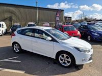 Used Ford Focus Zetec 2013 White Hatchback