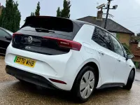 Begagnad VW ID.3 Pro Performance 150 kW (204 HK) 2020 Vit Halvkombi
