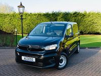 Used Citroën Berlingo 100 HP (73 kW) 2024 Black MPV