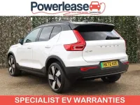 Begagnad Volvo XC40 Ultimate 169 kW (231 HK) 2023 Vit SUV