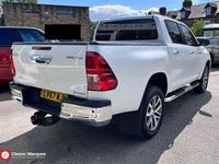 used Toyota HiLux 2.4 INVINCIBLE 4WD D-4D DCB 4d 147 BHP