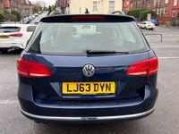 used VW Passat 2.0 HIGHLINE TDI BLUEMOTION TECHNOLOGY DSG 5d 139 BHP