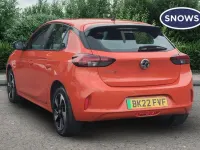 Second-hand Vauxhall Corsa-e 100 kW (136 CP) 2022 Portocaliu Hatchback