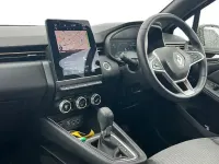 Used Renault Clio SE 140 HP (102 kW) 2022 Black Hatchback