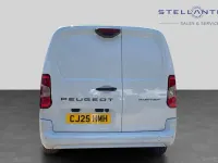 Used Peugeot Partner 129 HP (94 kW) 2025 White MPV