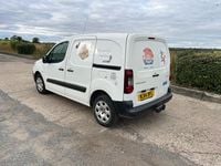 Used Peugeot Partner S 2014 White MPV