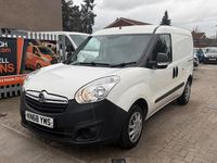 Used Vauxhall Combo 95 HP (69 kW) 2018 White MPV