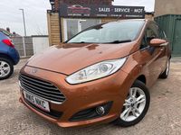 Używany Ford Fiesta Zetec 2015 Brązowy Hatchback