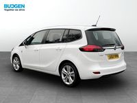 Used Vauxhall Zafira Tourer SRi 140 HP (102 kW) 2018 White MPV