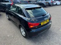 Begagnad Audi A1 Comfort 95 HK (69 kW) 2017 Svart Halvkombi