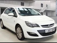 Used Vauxhall Astra 2013 White Hatchback