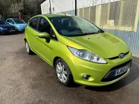 Second-hand Ford Fiesta Zetec 2010 Verde Hatchback