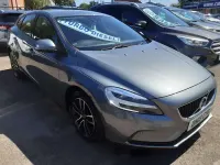 Begagnad Volvo V40 Momentum 120 HK (88 kW) 2019 Grå Halvkombi