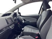 Used Toyota Yaris 99 HP (72 kW) 2016 Eclipse black Hatchback