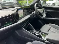 Używany Audi Q5 Sport 204 KM (150 kW) 2025 Szary SUV