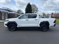 Used Toyota HiLux 201 HP (147 kW) 2022 White Pickup