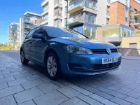 Used VW Golf VII SE 105 HP (77 kW) 2014 Blue Hatchback