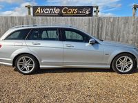 Usado Mercedes C200 136 HP (100 kW) 2011 Prateado Carrinha