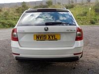 Used Skoda Octavia 116 HP (85 kW) 2019 White Estate