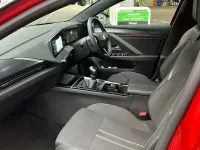 Używany Vauxhall Astra S 131 KM (96 kW) 2024 Czerwony Hatchback