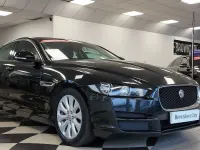 Używany Jaguar XE SE 163 KM (119 kW) 2017 Czarny Sedan/Limuzyna