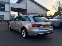 Usado Audi A4 Design 177 HP (130 kW) 2013 Prateado Carrinha