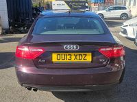 Begagnad Audi A5 2013 Röd Sportkupé