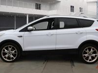 Begagnad Ford Kuga Titanium 2013 Vit SUV