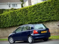 Begagnad Honda Civic Executive 110 HK (80 kW) 2001 Blå Halvkombi