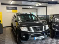 Used Nissan Navara Platinum 190 HP (139 kW) 2013 Black Pickup
