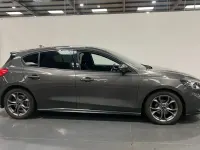 Używany Ford Focus ST-Line 125 KM (91 kW) 2019 Szary Hatchback