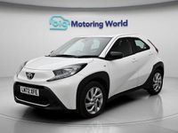Used Toyota Aygo X PURE 72 HP (52 kW) 2022 White SUV
