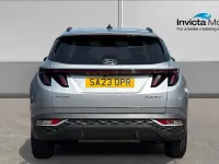 Usado Hyundai Tucson SE 180 CV (132 kW) 2023 Plateado SUV