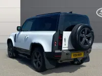 Used Land Rover Defender HSE Dynamic 300 HP (220 kW) 2021 White SUV